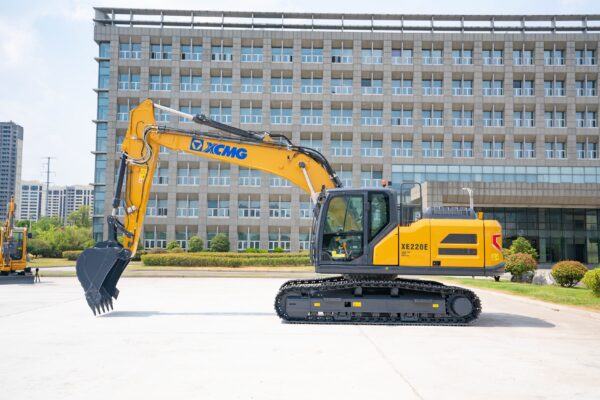 XCMG XE220E